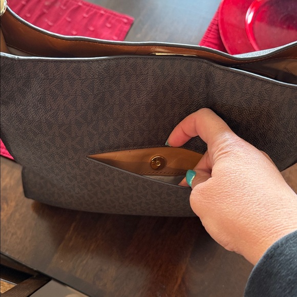 Michael Kors satchel Women's Shoulder Bag MK leather rivet crossbody purse tan - Picture 7 of 11